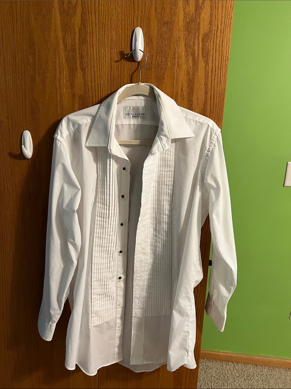 White Pleated Front Men's Tuxedo Dress Shirt 32/33